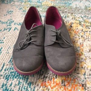 🔴 5/25 Gap Loafers Size 8